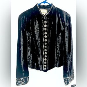 Double D Ranch Vintage Studded Crushed Velvet Button Down Jacket. Size: L